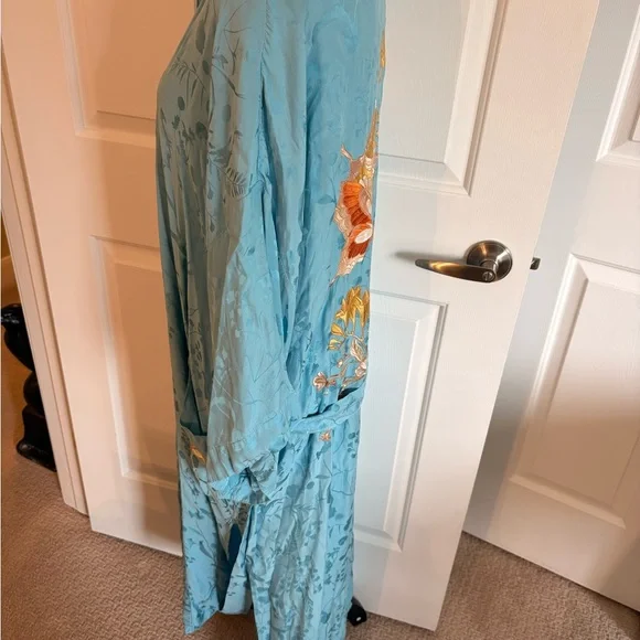 Spell Light Blue Butterfly Embroidered Kimono M/L. EC - Picture 8 of 9